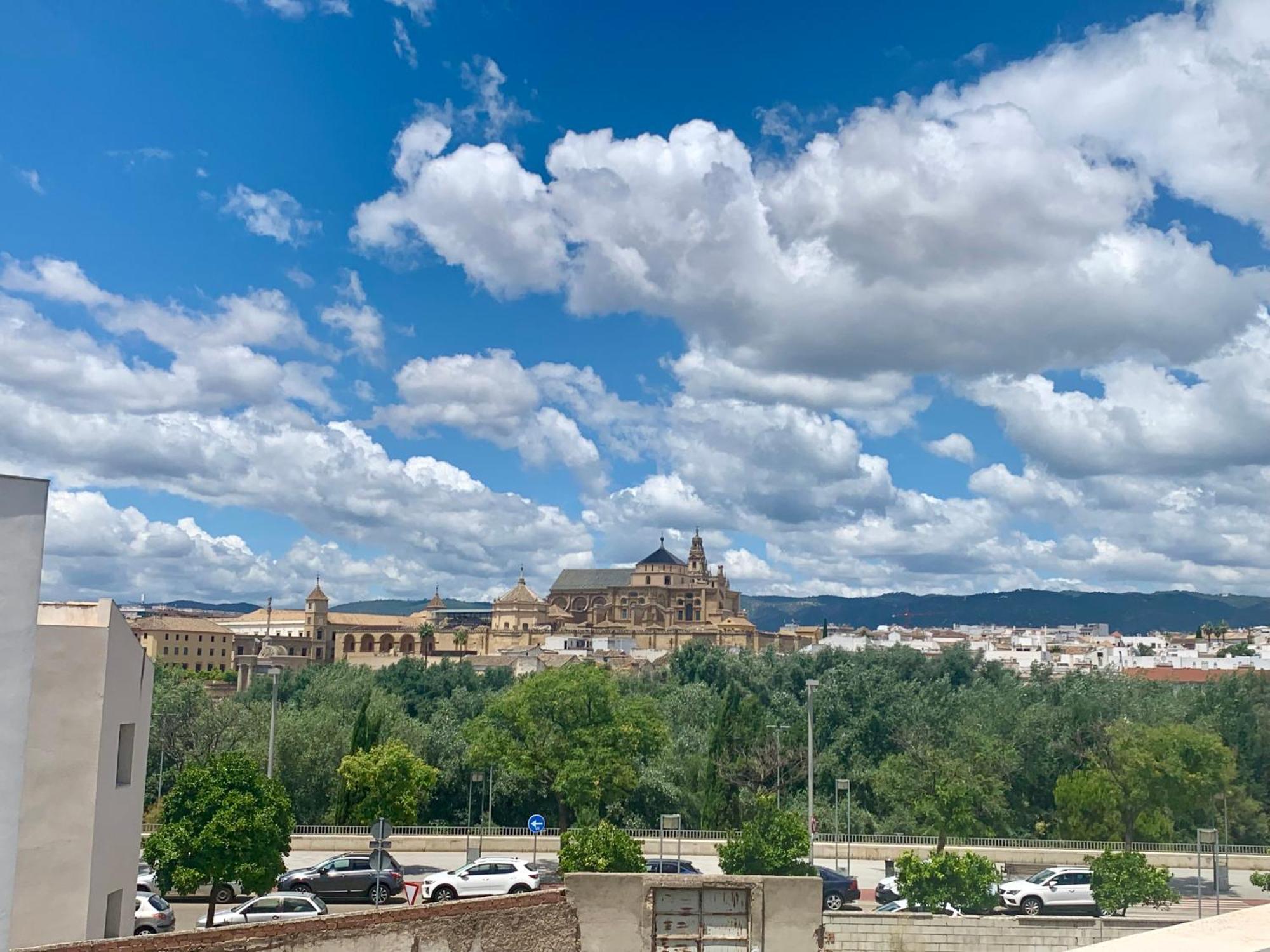Apartamentos Turisticos Cordoba Califal ภายนอก รูปภาพ
